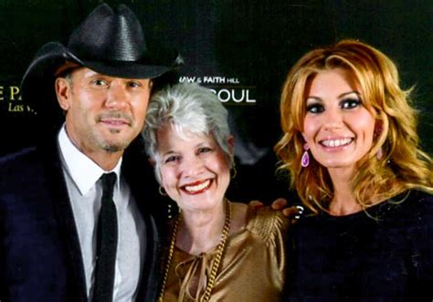 Faith Hill and Tim McGraw - Country Music Royalty - Celebrity Scribe