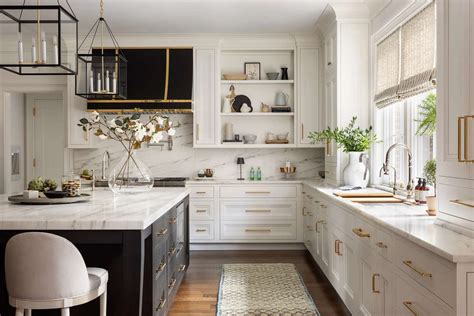 6 Expert Tips for Choosing Hardware for Your Kitchen