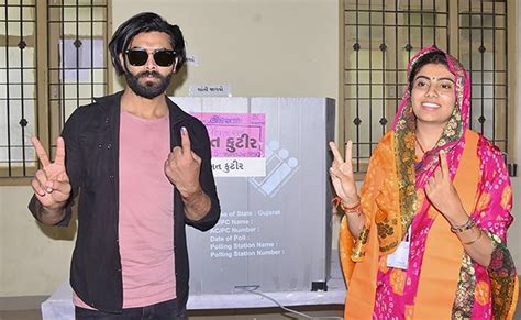 "No Family Confusion": Ravindra Jadeja's Wife, BJP Candidate, Clarifies