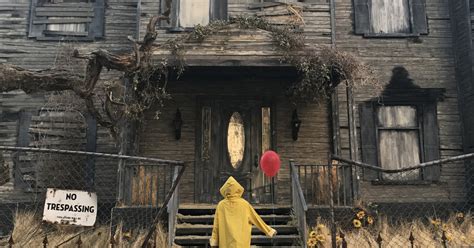 The It Movie House Experience Looks Straight-Up Terrifying | Teen Vogue