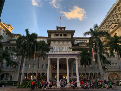 Detailed review & photos “Moana Surfrider, A Westin Resort & Spa, Waikiki Beach” – Fish&Tips