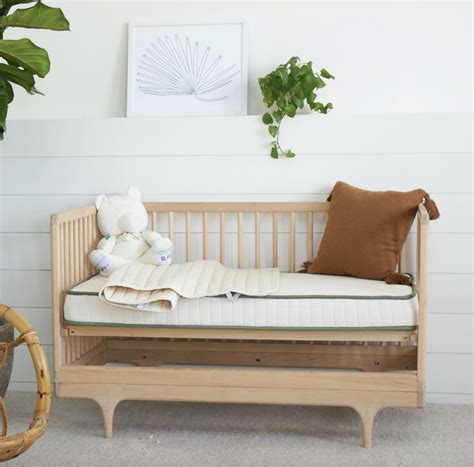 8 Safest Non Toxic Crib Mattress Picks For Healthy Infant Sleep - GenThirty