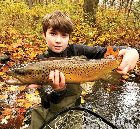 Farmington River: Fishing The Spawn - The Fisherman