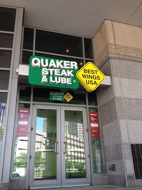 Quaker Steak & Lube At The Q - That's Cleveland Baby!!!