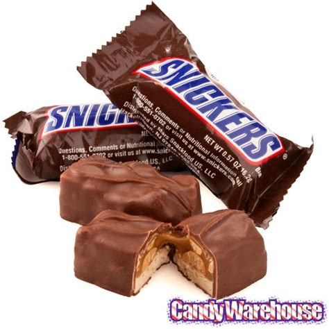 How Many Calories Are in a Snicker Bar