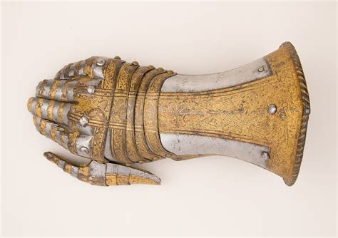 Gauntlet for the Right Hand | Italian, Milan | The Metropolitan Museum of Art