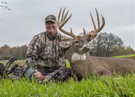 170 - Whitetail deer in White County Illinois by John Thompson ...