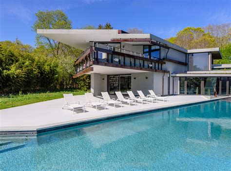 $19.5 Million Contemporary Mansion In Wainscott, NY | Homes of the Rich