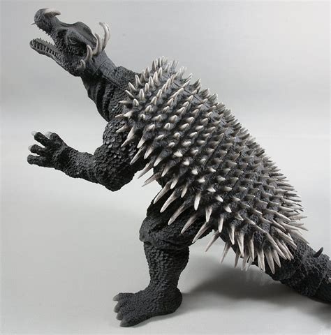 Full Review: X-Plus Toho 30cm Series Anguirus 1955 Vinyl Figure - Kaiju ...