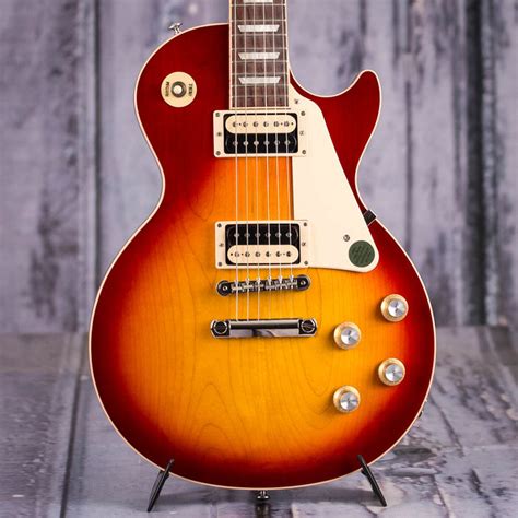 Gibson 2019 USA Les Paul Classic, Heritage Cherry Sunburst | For Sale ...