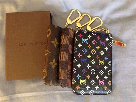 Louis Vuitton Key Pouch Cles | Louis vuitton, Louis vuitton key pouch, Louis vuitton bag