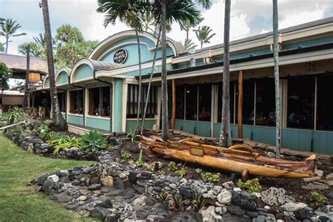 Mama's Fish House: A Must Do or Definite Don't? What It's Like to Dine at the Revered Maui ...