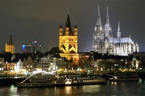 Cologne (Köln) is the largest city of North Rhine-Westphalia | North ...