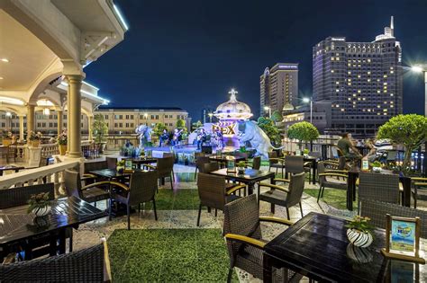 9 Best Rooftop Bars in Ho Chi Minh - Enjoy Ho Chi Minh Nightlife with a ...