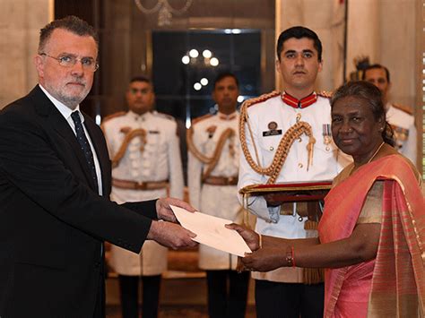 President Murmu accepts credentials from high commissioner, envoys of ...