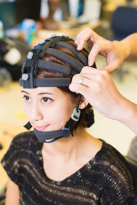 EEG Headset Takes Brain Monitoring Out of the Lab - Medical Design and ...