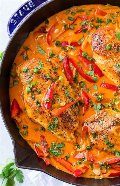 Thai Chicken Curry with Coconut Milk – WellPlated.com