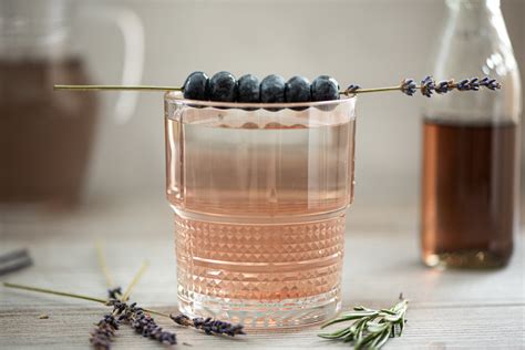 The 10 Best Sparkling Water Cocktails | Seltzer Nation