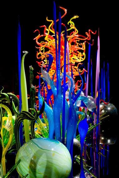 Antonia Jo: Artist Series: Dale Chihuly Glass Sculptures