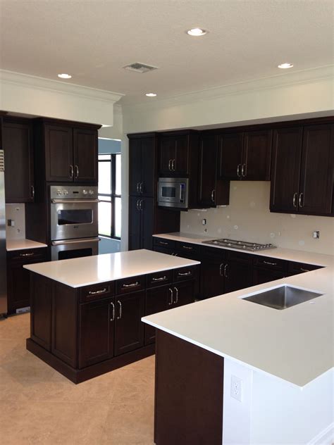 20+ White Kitchen Cabinets With White Quartz Countertops – The Urban Decor