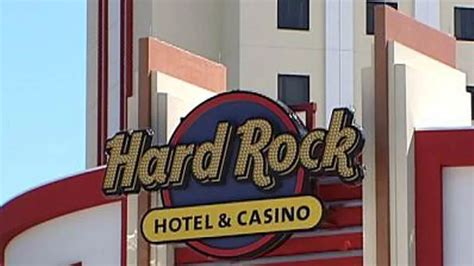 Hard Rock Hotel & Casino Holds Tulsa Job Fair