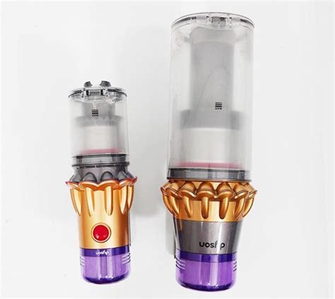 Dyson V12 Detect vs. Outsize Comparison - Cordless Vacuum Guide