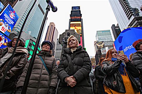 Sunday in the Square for Stephen: Broadway stars sing a swan song on Great White Way for ...