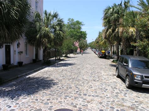 File:Chalmers St in Charleston, SC.JPG - Wikimedia Commons