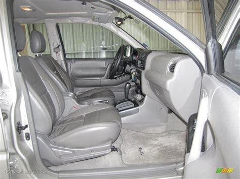 2004 Isuzu Rodeo S interior Photo #39782320 | GTCarLot.com