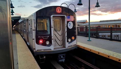 MTA will test floor-to-ceiling protective barrier on L-train platform ...