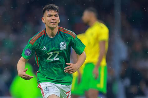 Chucky Lozano, el futbolista de México que culpa a la prensa por la ...