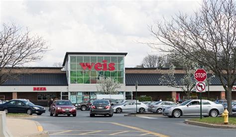 Weis Markets Begins Administering COVID-19 Vaccine in Pennsylvania ...