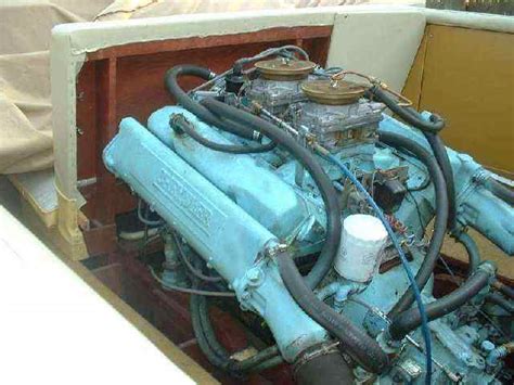 Chrysler 426 marine engine