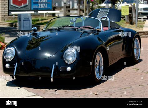 Porsche 356 Speedster black convertible Stock Photo: 5558105 - Alamy