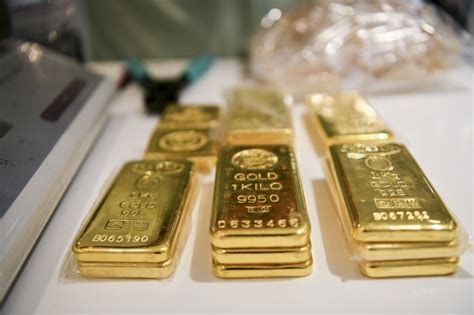 Gold markets are witnessing a demand for bullion of small weights ...