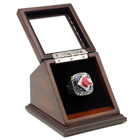 MLB 2007 Boston Red Sox World Series Championship Replica Ring