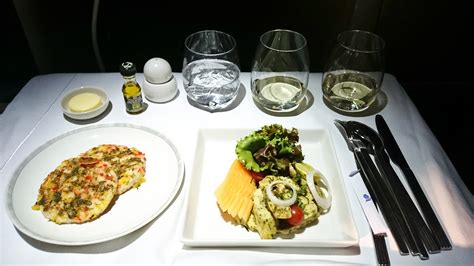 In-flight review: Singapore Airlines Business Class: Airbus A380 ...