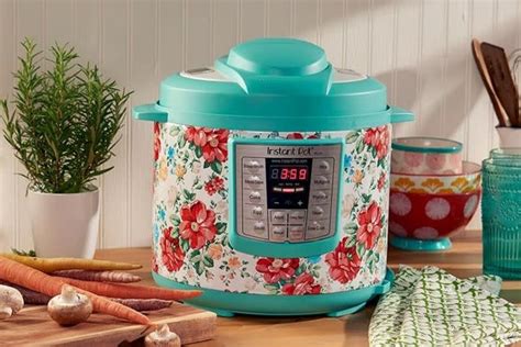 The Pioneer Woman Instant Pot is $40 off at Walmart