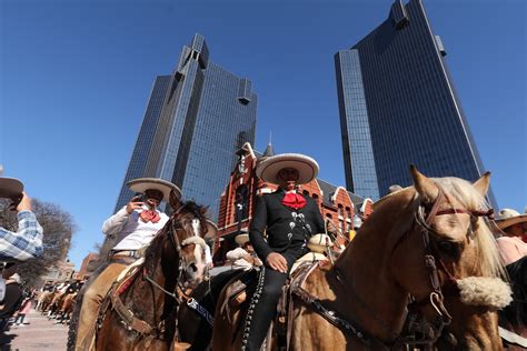 Gran desfile del Fort Worth Stock Show & Rodeo 2020 – Telemundo Dallas (39)