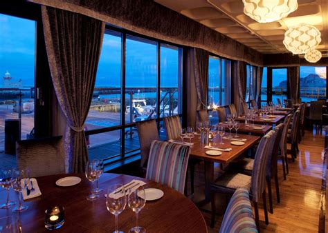 5 Seaside Restaurants in Howth YOU NEED To Try Before You Die