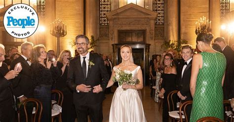 Ray Romano’s Daughter, Ally, Is Married! See the Photos From Her New York Public Library Wedding ...