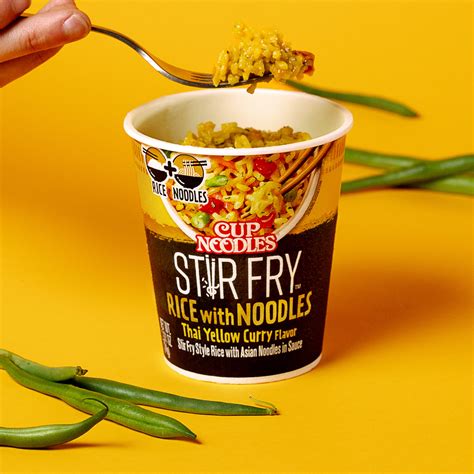 Cup Noodles Stir Fry Rice with Noodles Thai Yellow Curry - Nissin Food