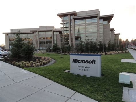 1 Microsoft Way, Redmondmaps - Microsoft's Redmond campus opens to the public…in Minecraft ...