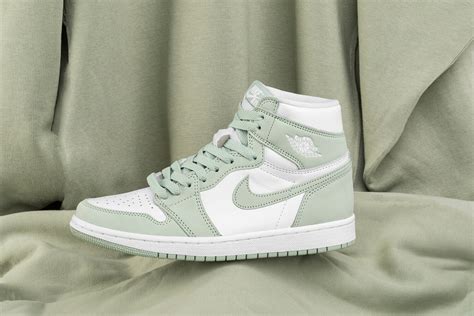 Women Air Jordan 1 High OG "Seafoam" Release — Foosh