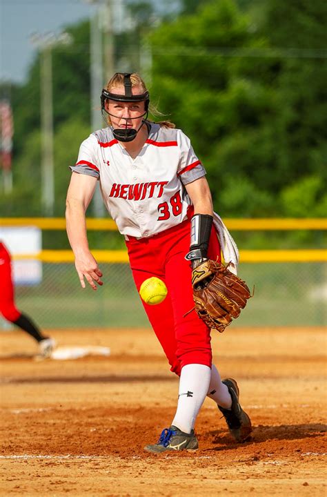 Husky softball gets historic first win in a state championship ...