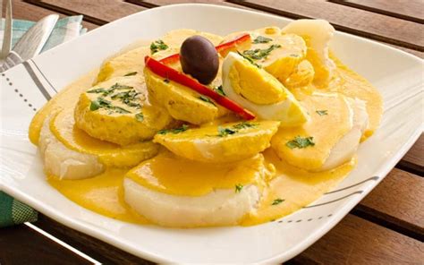 Peruvian Food - 16 Traditional Dishes that Look Beautiful and Taste ...