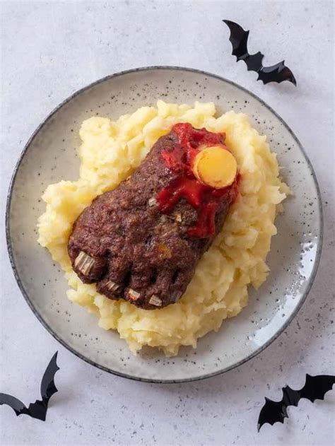 Halloween Feet Loaf Recipe: A Tasty Halloween Meatloaf