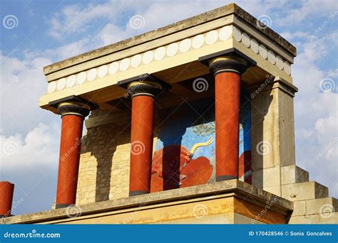 Knossos Palace, Crete Greece - 20 August 2017: Ancient Ruins of the Palace Where King Minos ...