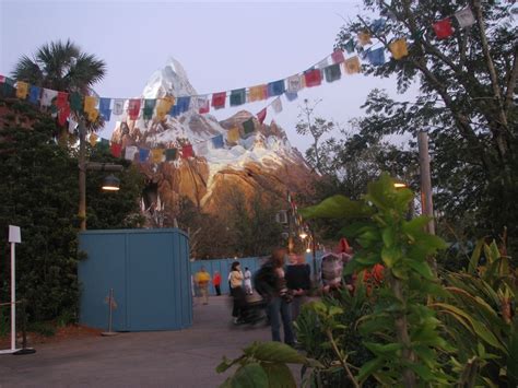 Expedition Everest queue area preview - Photo 43 of 47