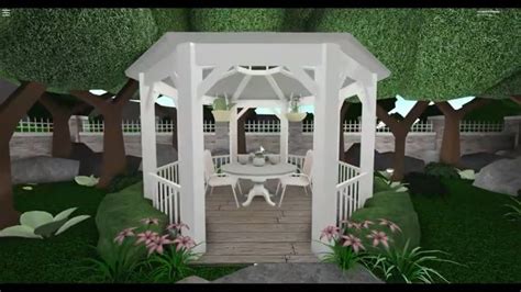 Small Garden Ideas Bloxburg